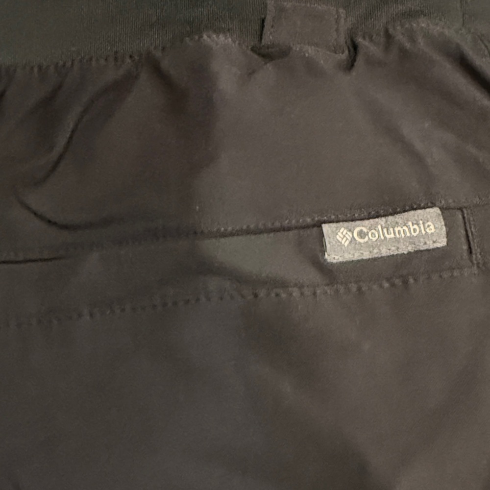 Columbia Black Cargo Capri Omnishield. - Picture 3 of 6